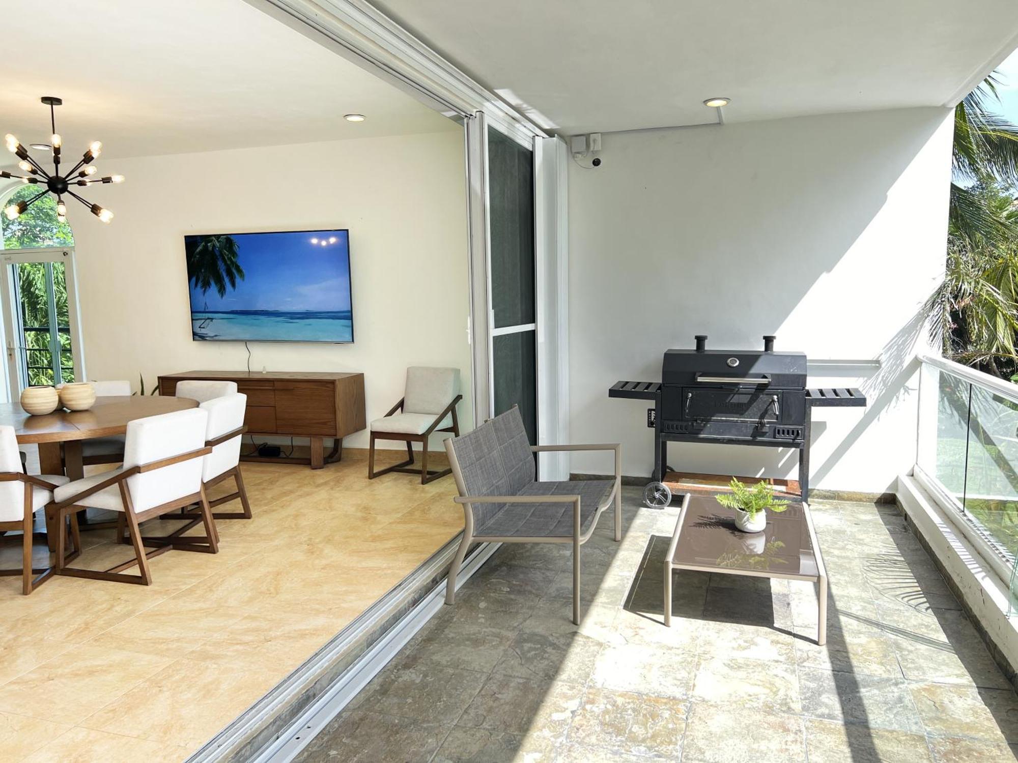 פורטו אוונטורס High-End Waterfront Condo At Secrets Waters מראה חיצוני תמונה