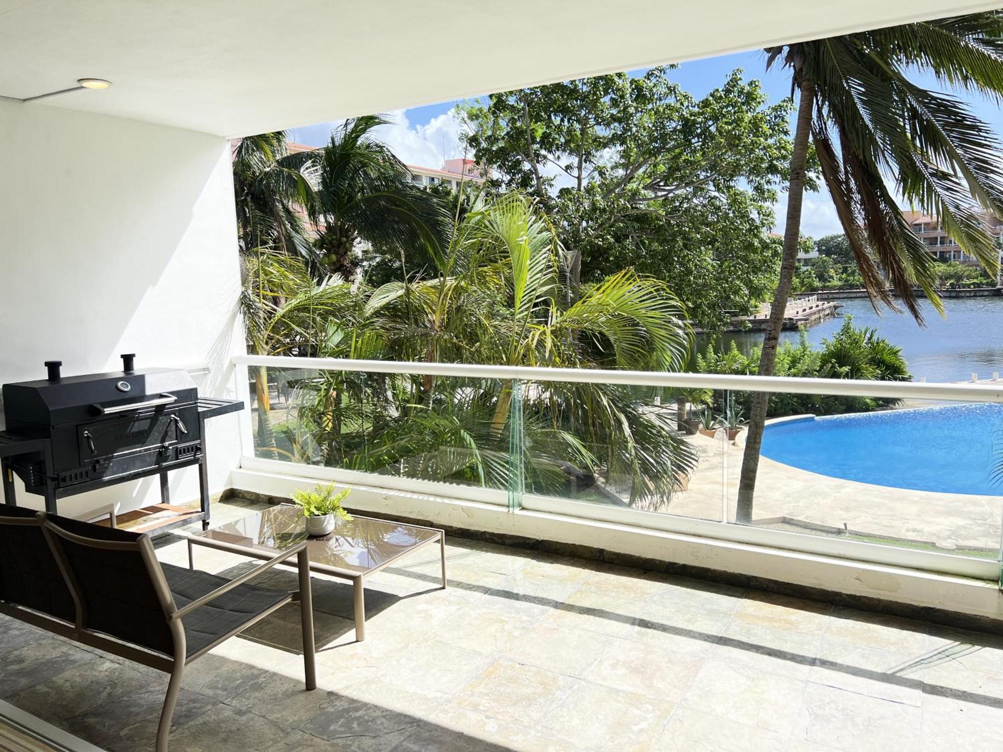 פורטו אוונטורס High-End Waterfront Condo At Secrets Waters מראה חיצוני תמונה