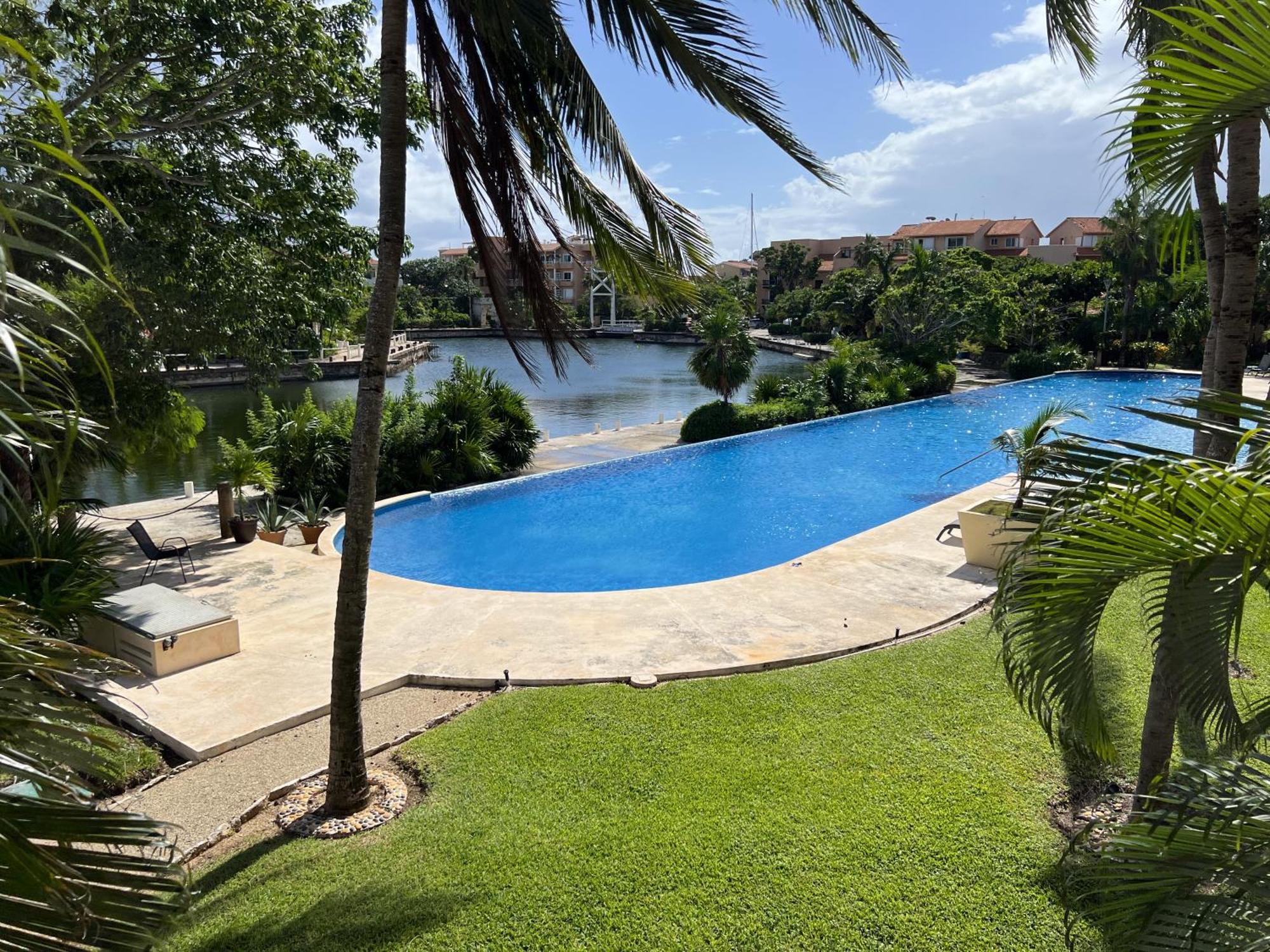פורטו אוונטורס High-End Waterfront Condo At Secrets Waters מראה חיצוני תמונה