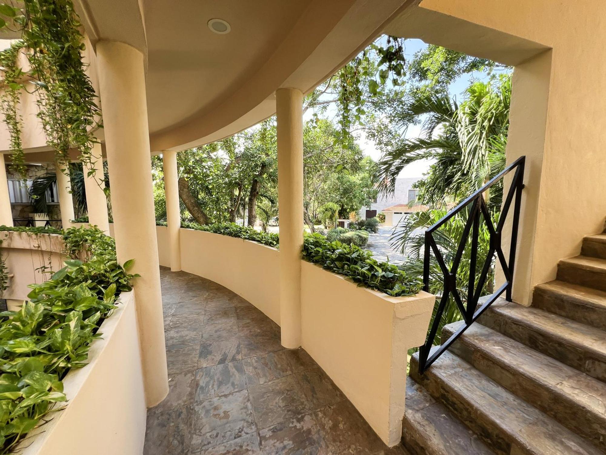 פורטו אוונטורס High-End Waterfront Condo At Secrets Waters מראה חיצוני תמונה