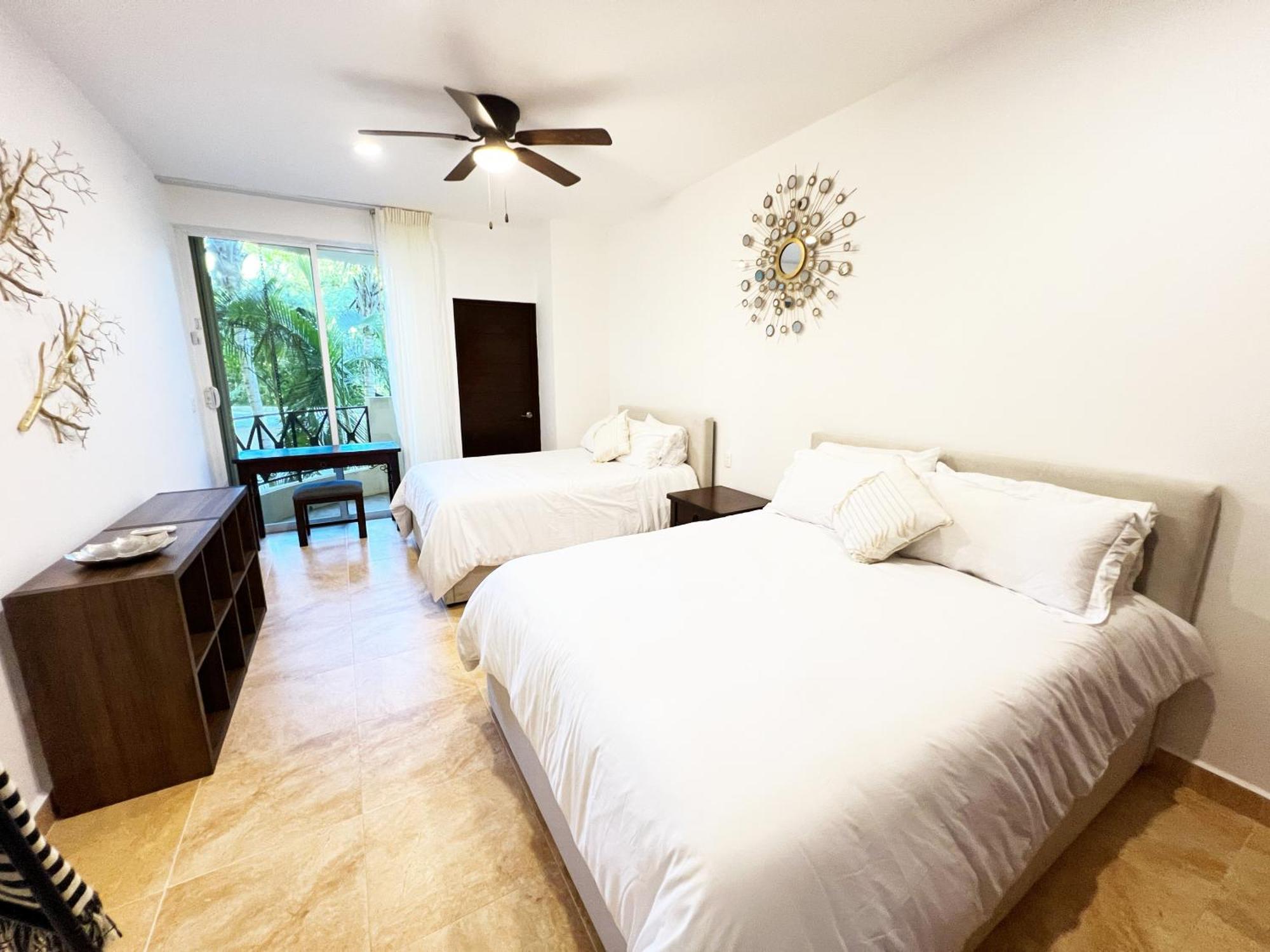 פורטו אוונטורס High-End Waterfront Condo At Secrets Waters מראה חיצוני תמונה